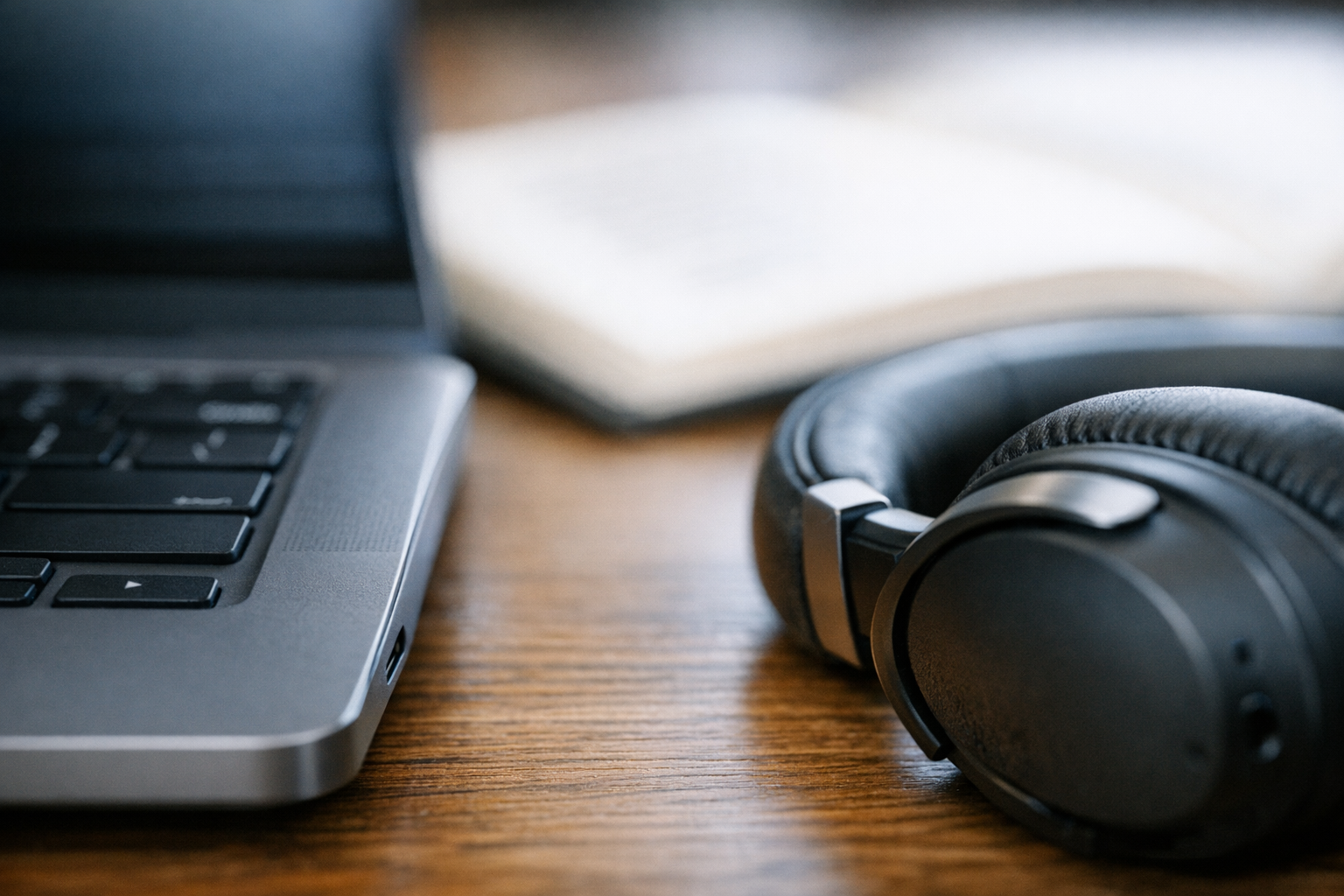 Open-Source Challengers: Llama, Mistral, and Qwen, in the context of openai gpt text generators compared features pricing.